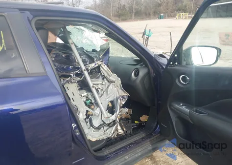 2016 Nissan Juke Nismo/S/Sl/Sv z USA, uszkodzony, nr VIN JN8AF5MV2GT655456